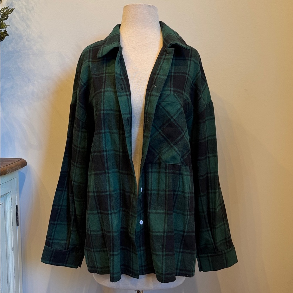 Greenand Black Plaid/Flannel Shirt